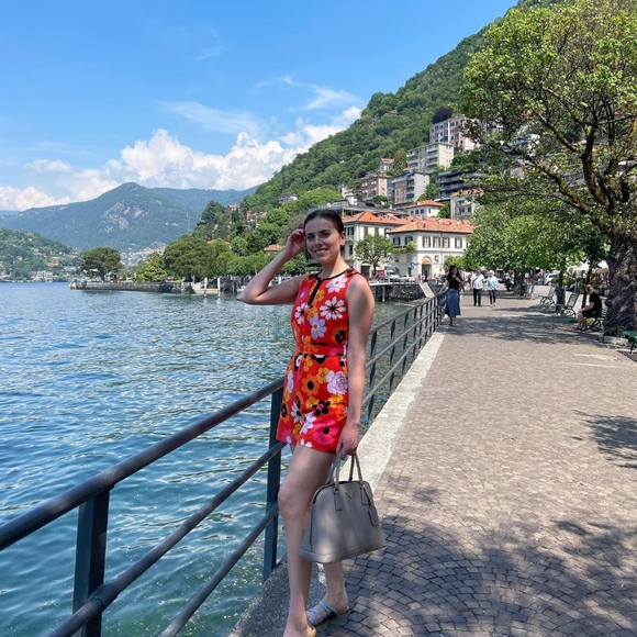 Meet the posher,Brittany - Picture 3 of 6